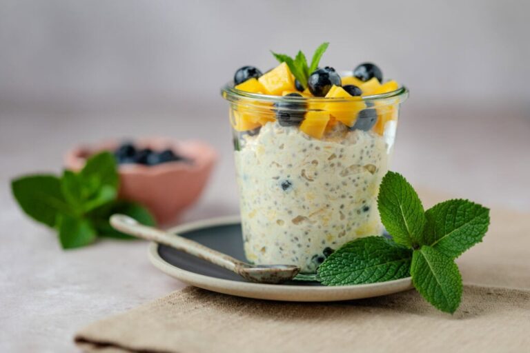Overnight Oats Chia Seed: Sarapan Vegan yang Menjaga Arteri Tetap Bersih